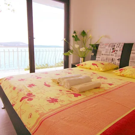 Apartments Marta Trogir Zimmer foto