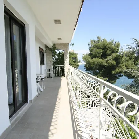 Apartments Marta Trogir Exterior foto